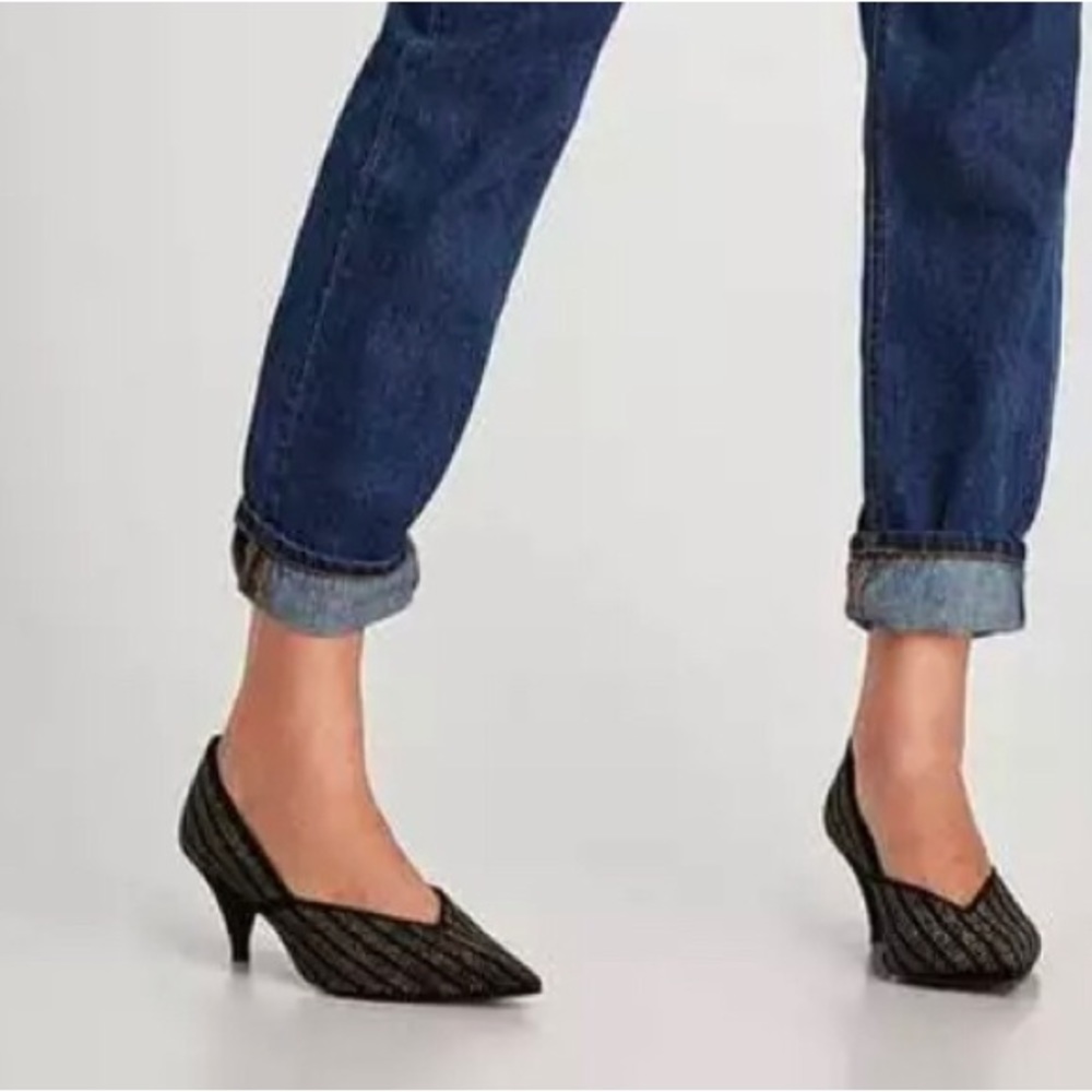 Zara chic shoes size 5.5 fits 6 - new